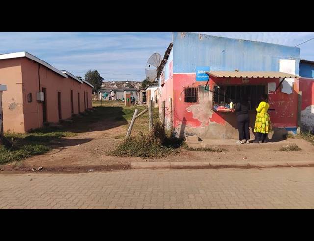 6 BEDROOM APARTMENT FOR SALE IN MTHATHA RURAL